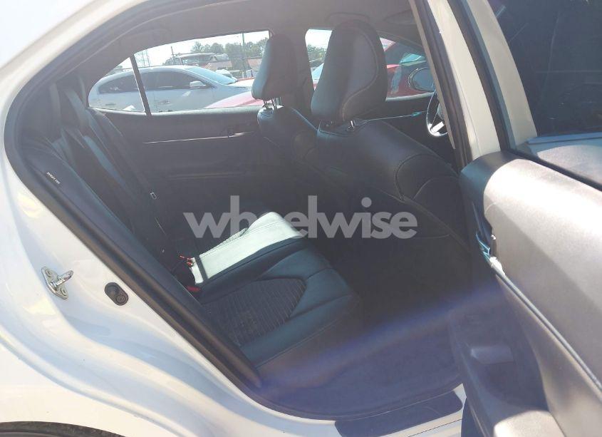 Photo 8 of 2021 Toyota Camry SE (VIN 4T1G11AK2MU403618)