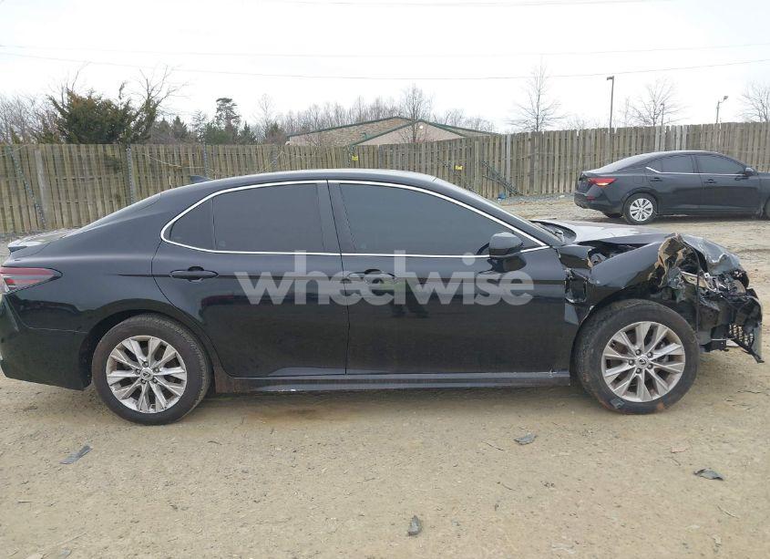 Photo 14 of 2021 Toyota Camry SE (VIN 4T1G11AK2MU418054)