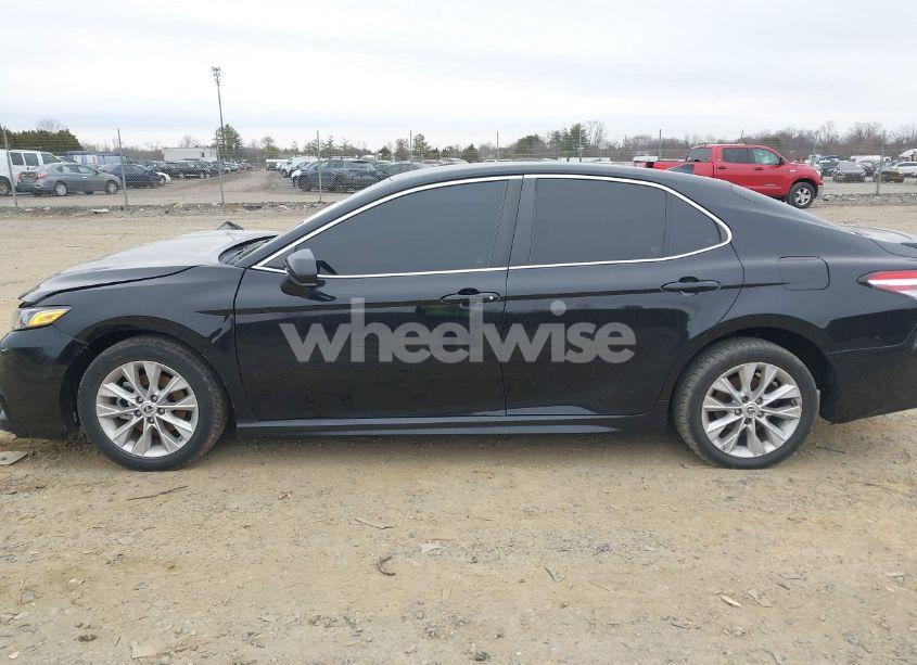 Photo 15 of 2021 Toyota Camry SE (VIN 4T1G11AK2MU418054)