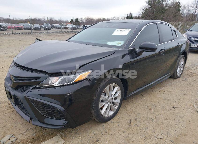 Photo 2 of 2021 Toyota Camry SE (VIN 4T1G11AK2MU418054)