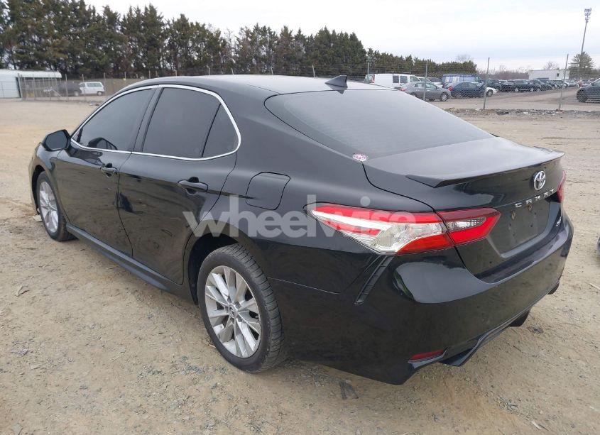 Photo 3 of 2021 Toyota Camry SE (VIN 4T1G11AK2MU418054)