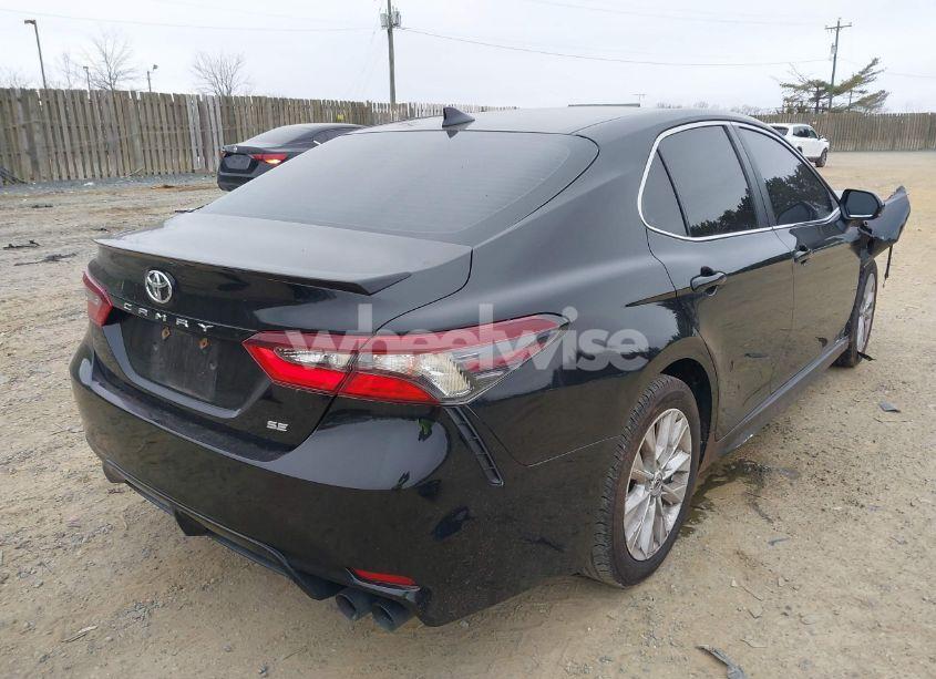Photo 4 of 2021 Toyota Camry SE (VIN 4T1G11AK2MU418054)