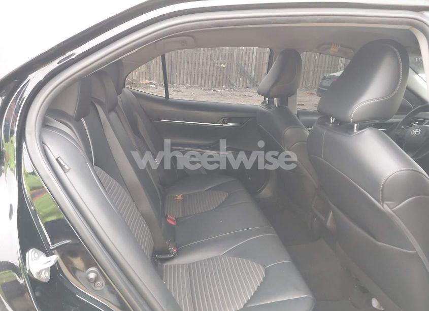 Photo 8 of 2021 Toyota Camry SE (VIN 4T1G11AK2MU418054)