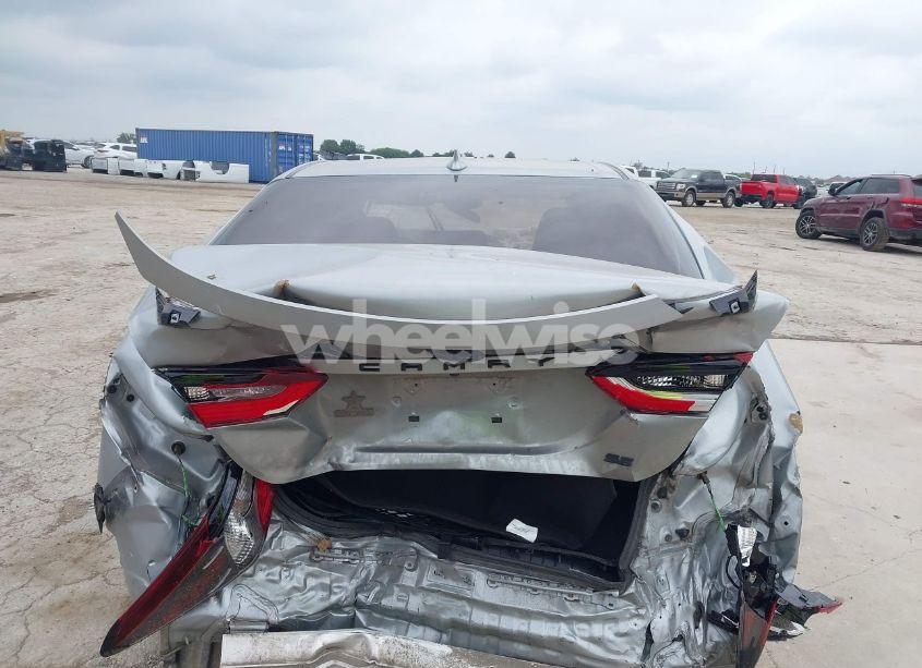 Photo 16 of 2021 Toyota Camry SE (VIN 4T1G11AK2MU422475)