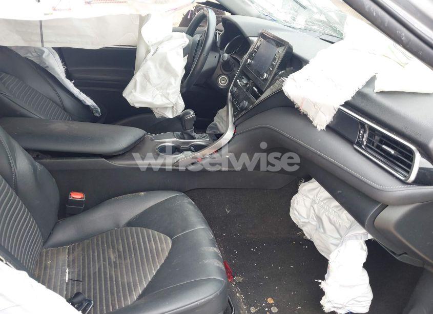 Photo 5 of 2021 Toyota Camry SE (VIN 4T1G11AK2MU422475)