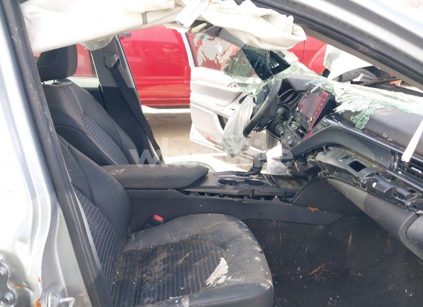 Photo 5 of 2021 Toyota Camry SE (VIN 4T1G11AK2MU427465)