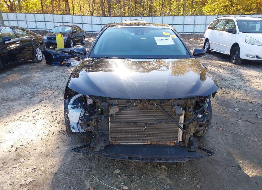 Photo 13 of 2021 Toyota Camry SE (VIN 4T1G11AK2MU450132)