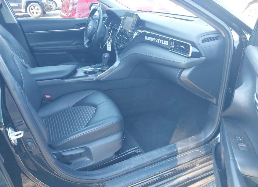 Photo 5 of 2021 Toyota Camry SE (VIN 4T1G11AK2MU450132)