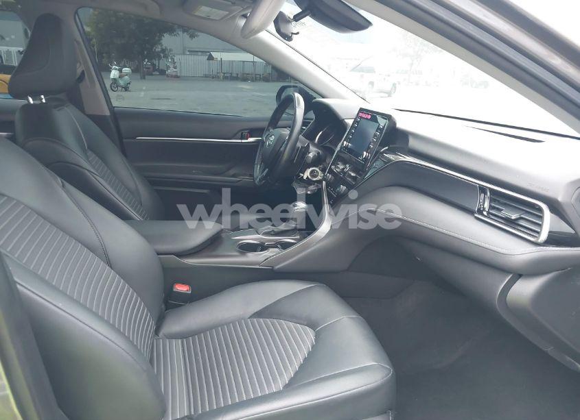 Photo 5 of 2021 Toyota Camry SE (VIN 4T1G11AK2MU455721)