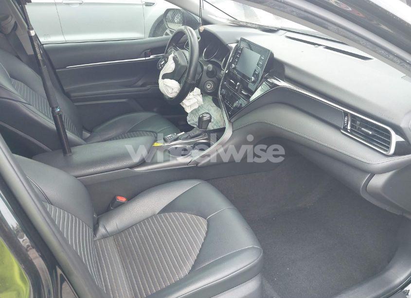 Photo 5 of 2021 Toyota Camry SE (VIN 4T1G11AK2MU471174)