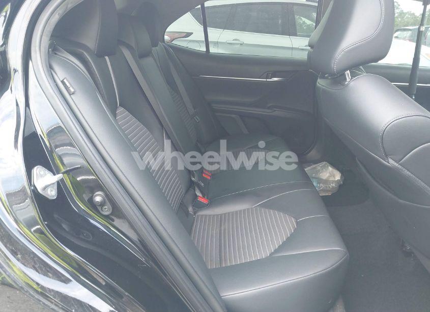 Photo 8 of 2021 Toyota Camry SE (VIN 4T1G11AK2MU471174)