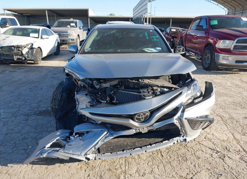 Photo 13 of 2021 Toyota Camry SE (VIN 4T1G11AK2MU486385)