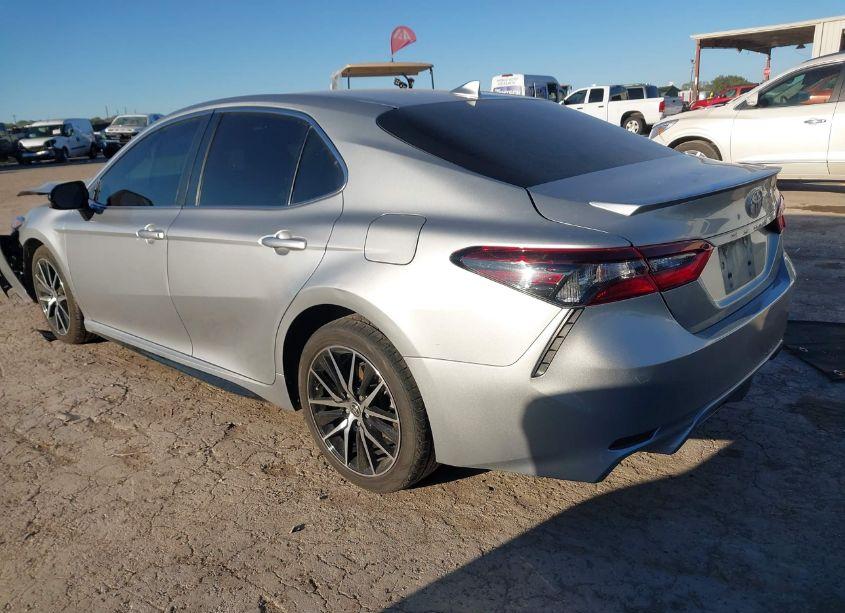 Photo 3 of 2021 Toyota Camry SE (VIN 4T1G11AK2MU486385)