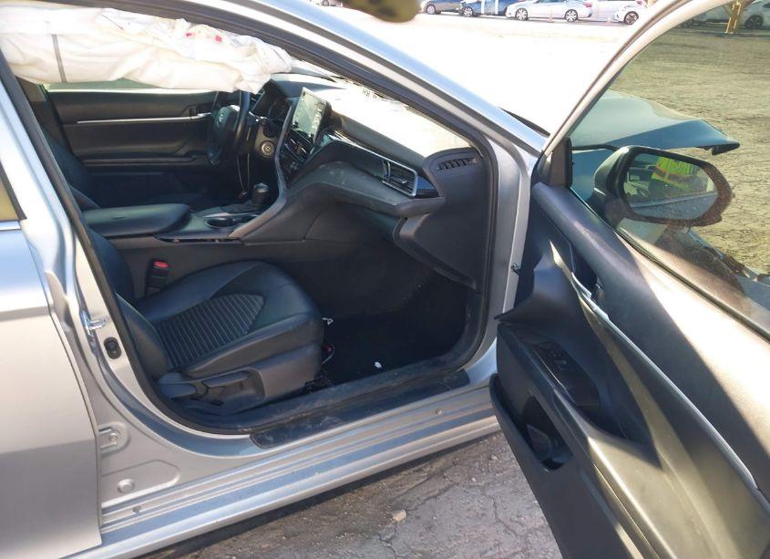 Photo 5 of 2021 Toyota Camry SE (VIN 4T1G11AK2MU486385)