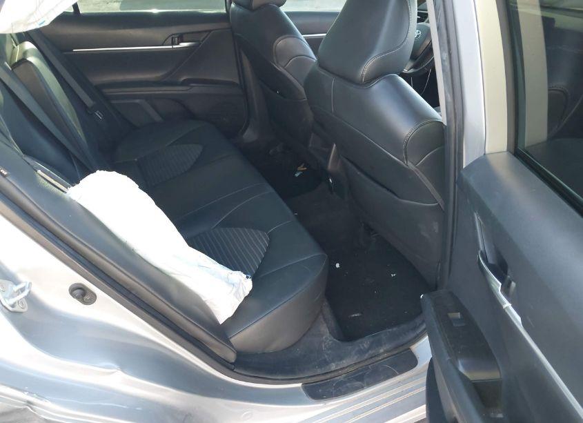 Photo 8 of 2021 Toyota Camry SE (VIN 4T1G11AK2MU486385)