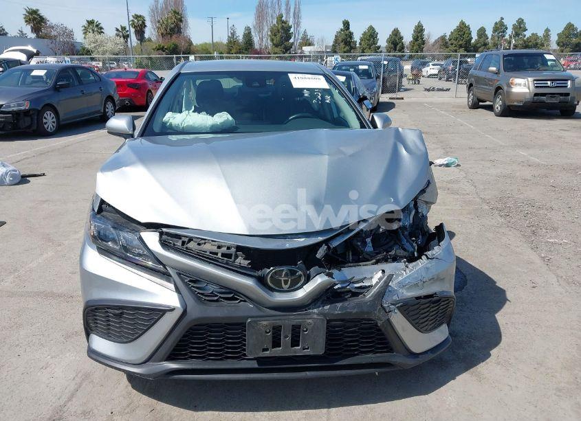Photo 12 of 2021 Toyota Camry SE (VIN 4T1G11AK2MU486841)