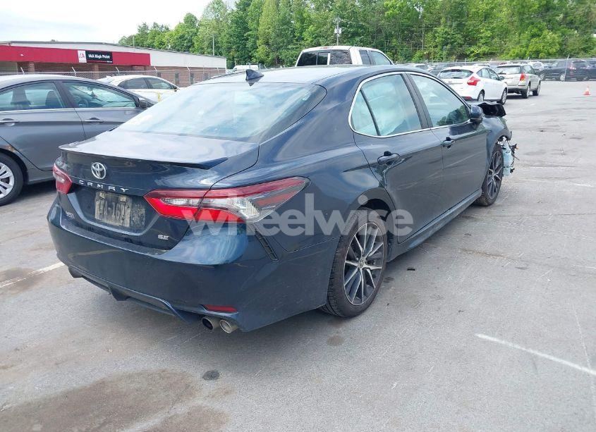 Photo 4 of 2021 Toyota Camry SE (VIN 4T1G11AK2MU518543)