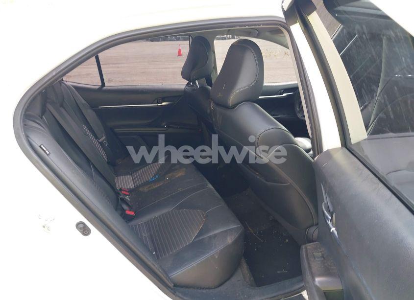 Photo 8 of 2021 Toyota Camry SE (VIN 4T1G11AK2MU520616)