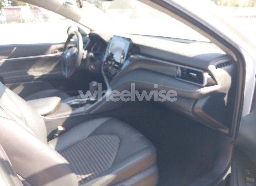 Photo 5 of 2021 Toyota Camry SE (VIN 4T1G11AK2MU547086)