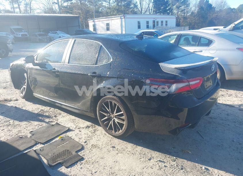 Photo 3 of 2021 Toyota Camry SE (VIN 4T1G11AK2MU557813)