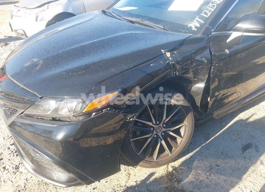 Photo 6 of 2021 Toyota Camry SE (VIN 4T1G11AK2MU557813)