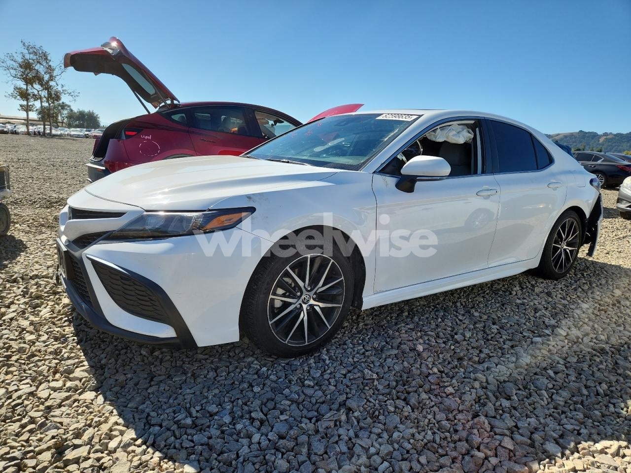 2021 TOYOTA CAMRY SE (VIN 4T1G11AK2MU594067) main photo