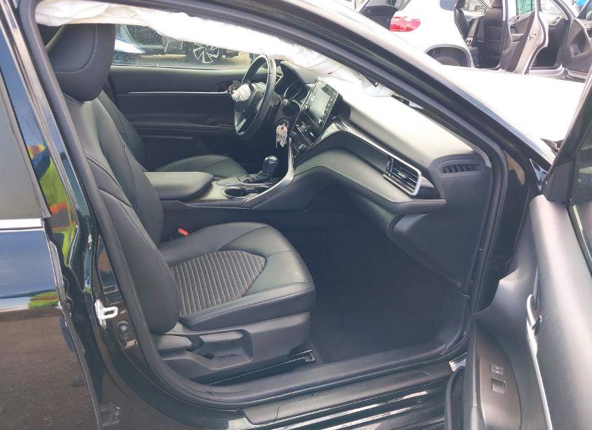 Photo 5 of 2021 Toyota Camry SE (VIN 4T1G11AK2MU603057)