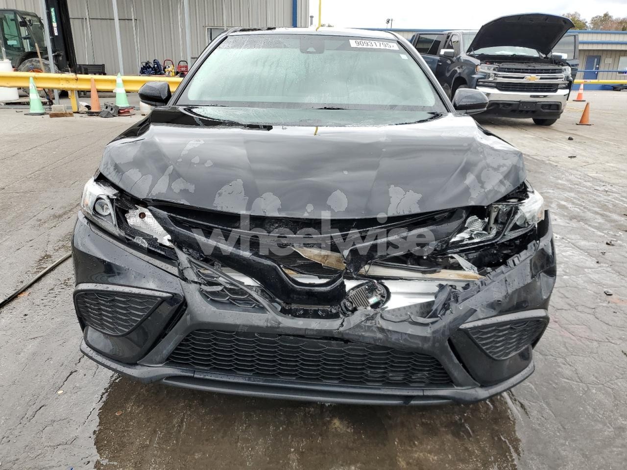 Photo 5 of 2021 TOYOTA CAMRY SE (VIN 4T1G11AK2MU614141)