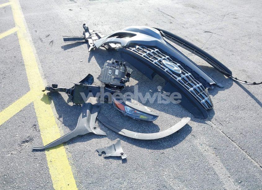 Photo 12 of 2021 Toyota Camry SE (VIN 4T1G11AK2MU616519)