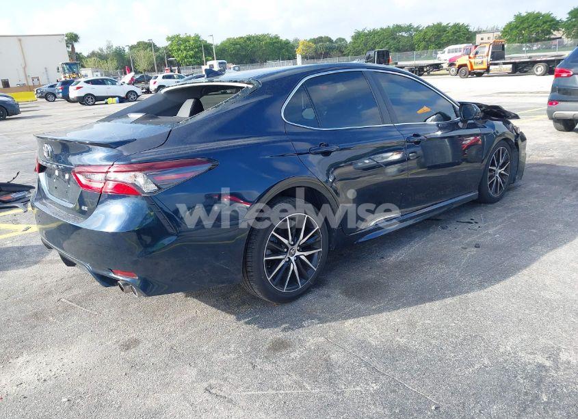 Photo 4 of 2021 Toyota Camry SE (VIN 4T1G11AK2MU616519)