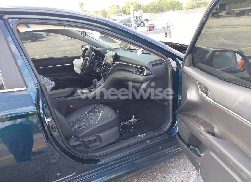 Photo 5 of 2021 Toyota Camry SE (VIN 4T1G11AK2MU616519)