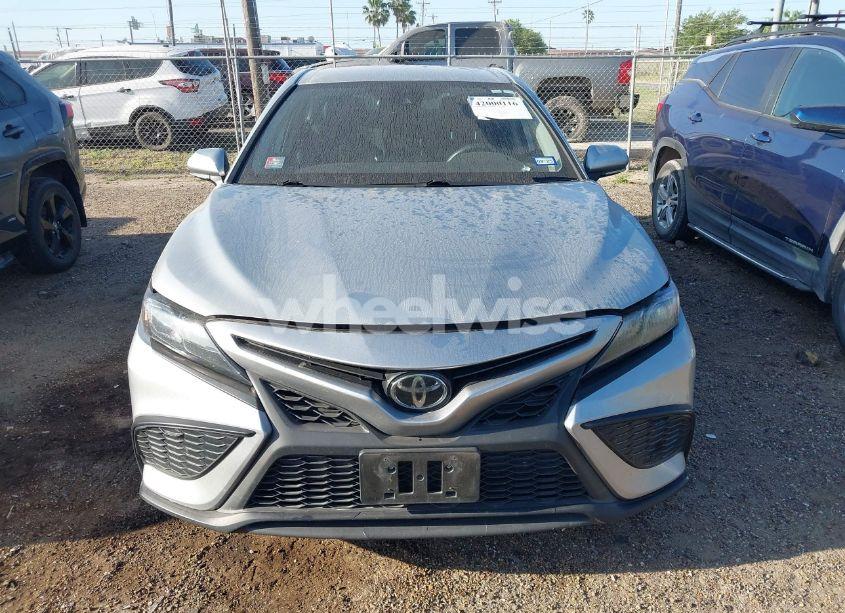 Photo 6 of 2022 Toyota Camry SE (VIN 4T1G11AK2NU003219)