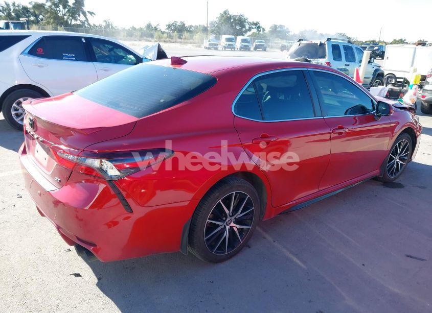 Photo 4 of 2022 Toyota Camry SE (VIN 4T1G11AK2NU072556)