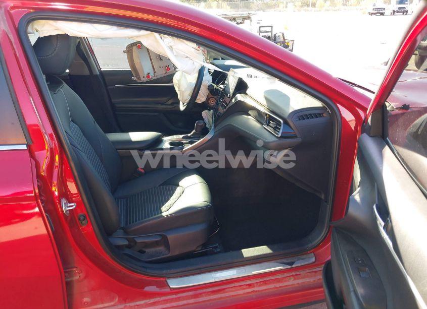 Photo 5 of 2022 Toyota Camry SE (VIN 4T1G11AK2NU072556)