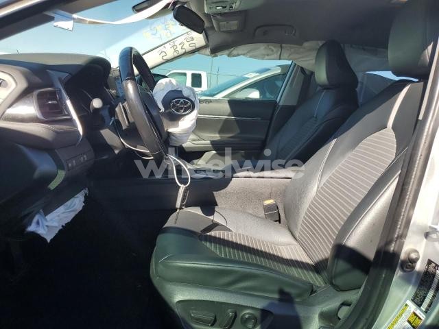 2022 TOYOTA CAMRY SE (VIN 4T1G11AK2NU498747) main photo