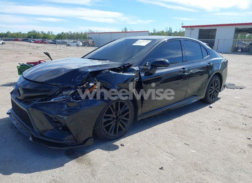 Photo 2 of 2022 Toyota Camry SE (VIN 4T1G11AK2NU623746)