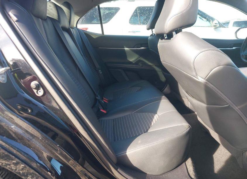 Photo 8 of 2022 Toyota Camry SE (VIN 4T1G11AK2NU643642)