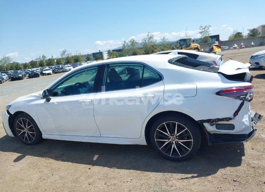 Photo 15 of 2022 Toyota Camry SE (VIN 4T1G11AK2NU646346)