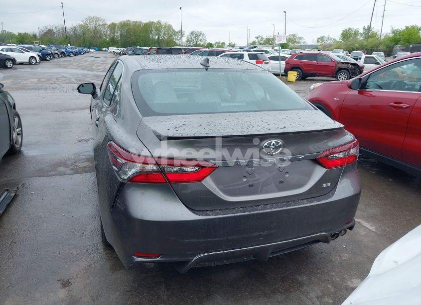 Photo 16 of 2022 Toyota Camry SE (VIN 4T1G11AK2NU659646)