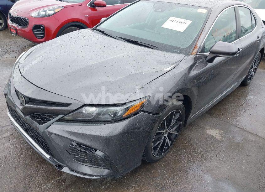 Photo 6 of 2022 Toyota Camry SE (VIN 4T1G11AK2NU659646)