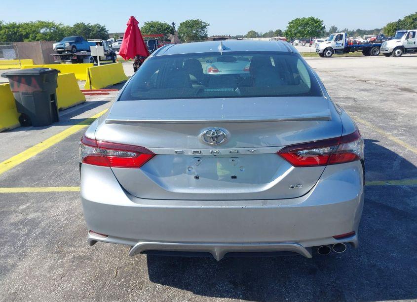 Photo 16 of 2022 Toyota Camry SE (VIN 4T1G11AK2NU660523)
