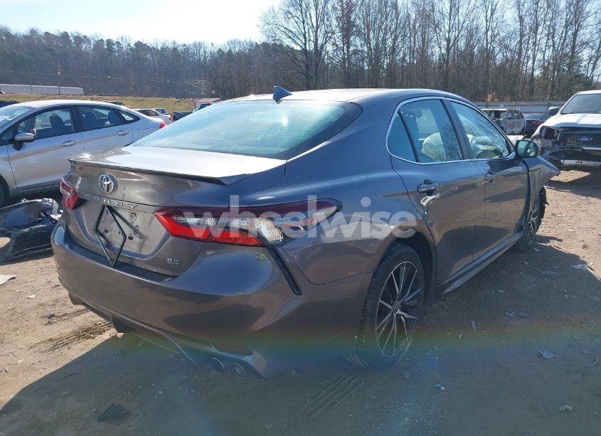 Photo 4 of 2022 Toyota Camry SE (VIN 4T1G11AK2NU665902)
