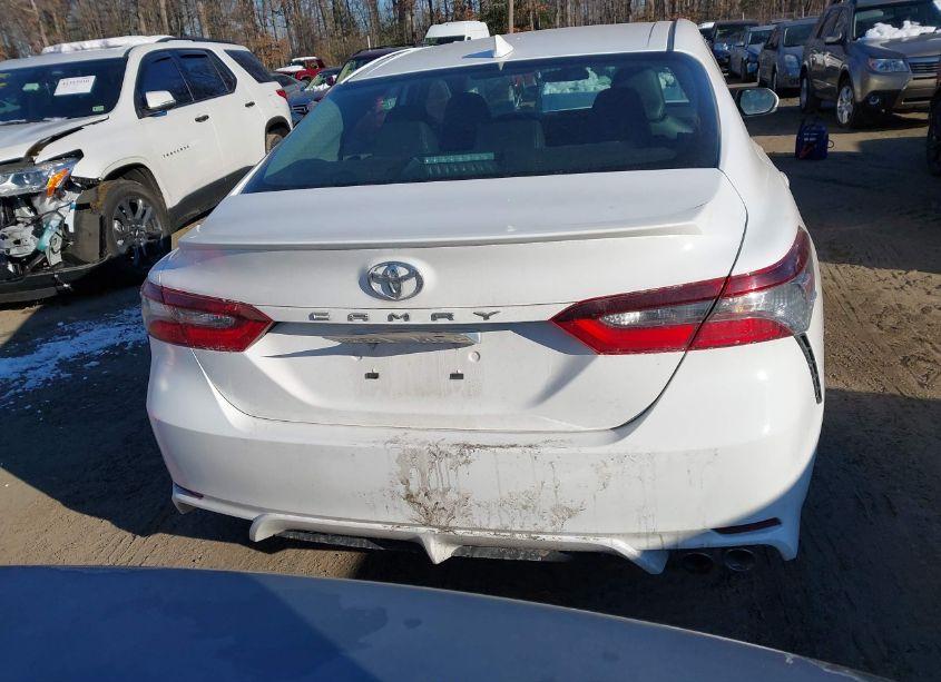 Photo 16 of 2022 Toyota Camry SE (VIN 4T1G11AK2NU683803)