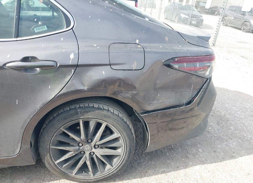 Photo 6 of 2022 Toyota Camry SE (VIN 4T1G11AK2NU689925)