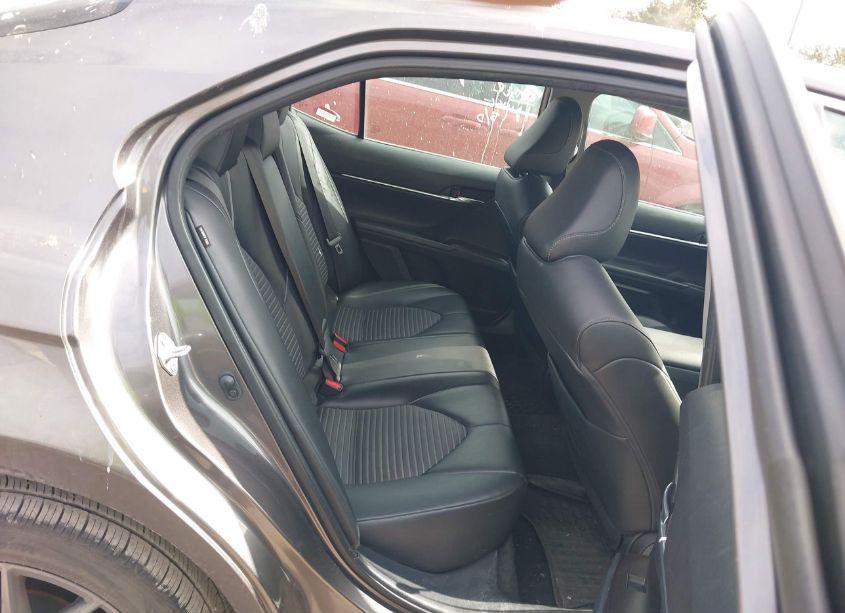 Photo 8 of 2022 Toyota Camry SE (VIN 4T1G11AK2NU689925)