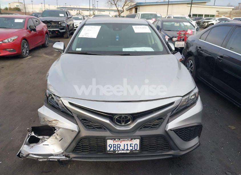 Photo 13 of 2022 Toyota Camry SE (VIN 4T1G11AK2NU694851)