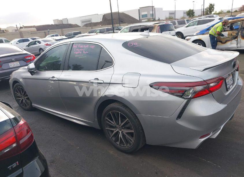 Photo 15 of 2022 Toyota Camry SE (VIN 4T1G11AK2NU694851)