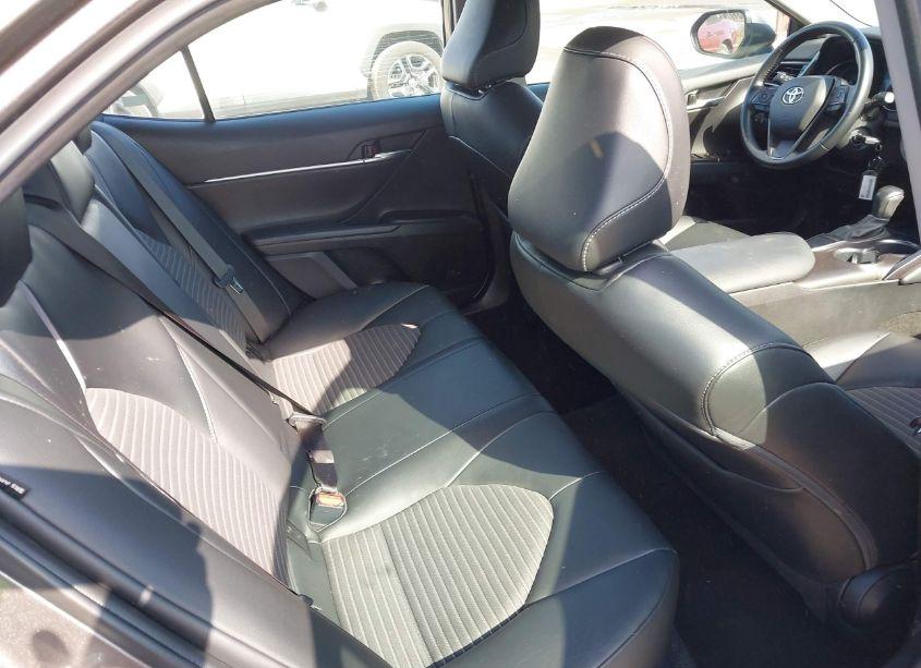 Photo 8 of 2022 Toyota Camry SE (VIN 4T1G11AK2NU706030)