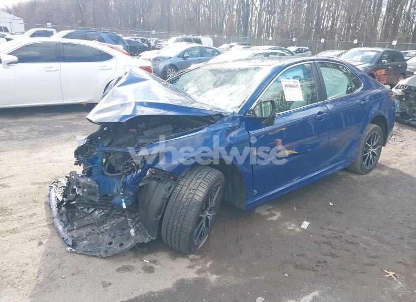 Photo 2 of 2023 Toyota Camry SE (VIN 4T1G11AK2PU086878)