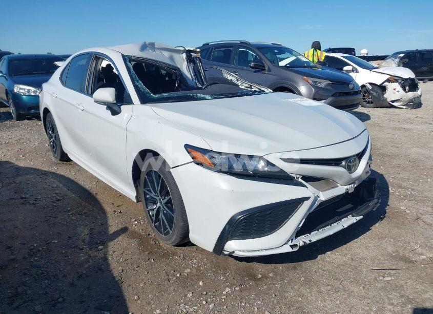 2023 Toyota Camry SE (VIN 4T1G11AK2PU155925) main photo